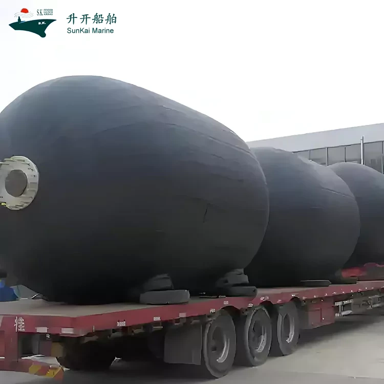 Nowo opracowane nadmuchiwane odbojnice morskie firmy Shengkai Marine Supplies Co., Ltd. oficjalnie zjechały z linii produkcyjnej i weszły do ​​użytku